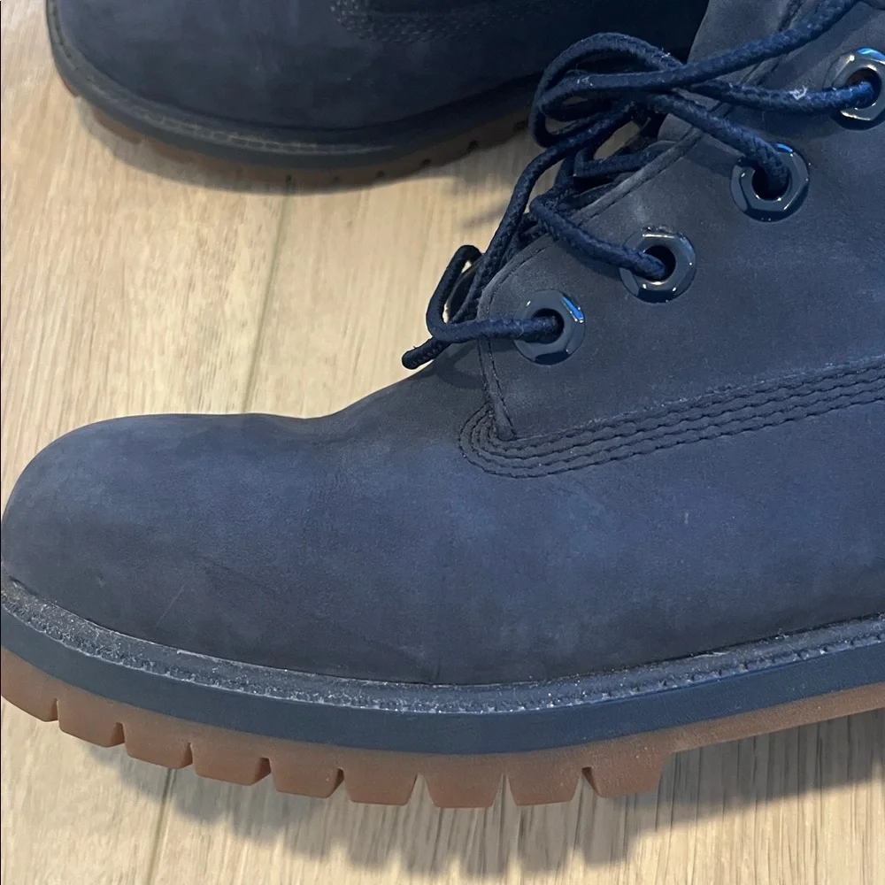 Timberland | 6-Inch Premium Waterproof Navy Nubuck Boots 3793A | Kids Size 4